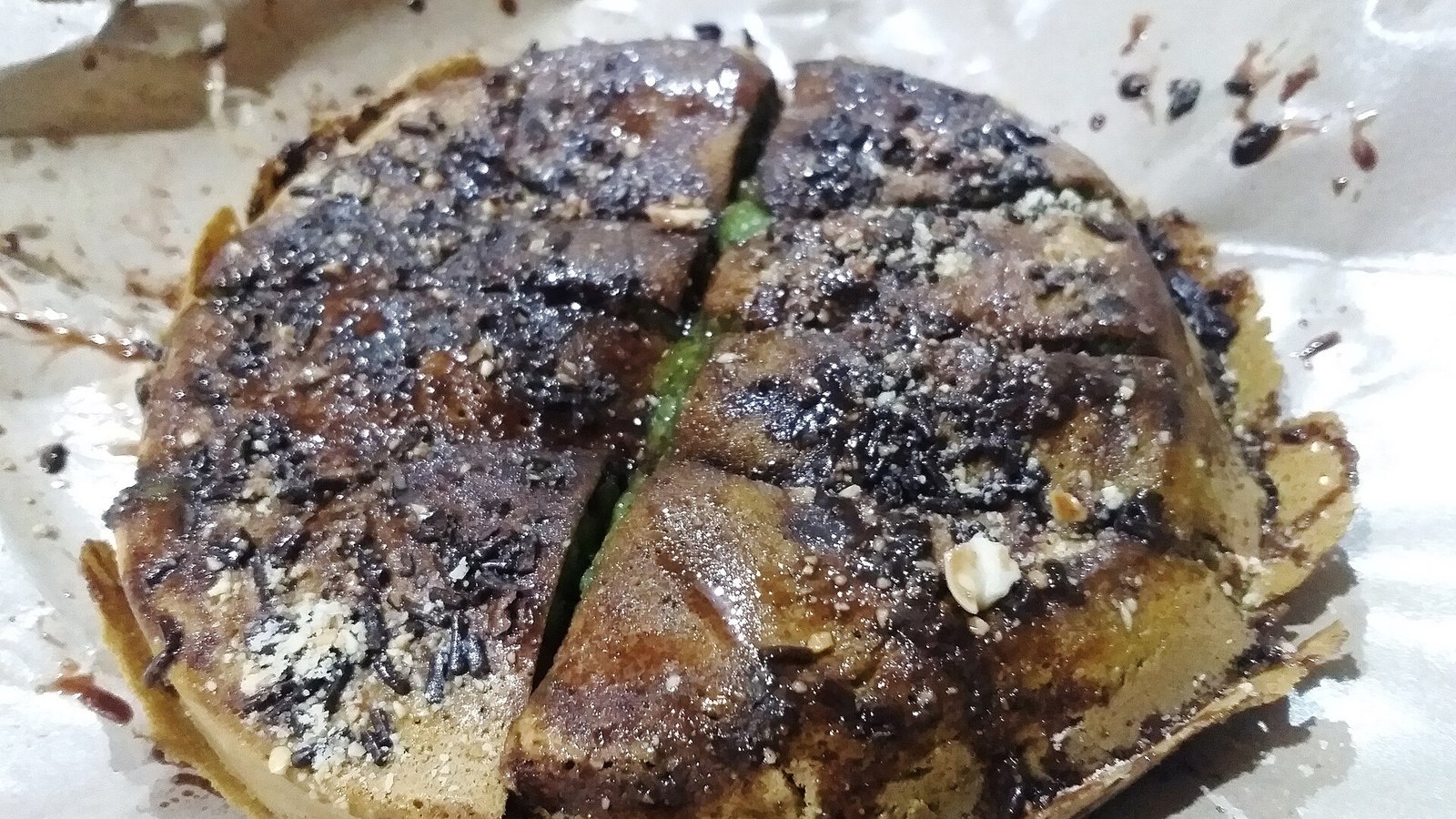 Martabak Manis vs Martabak Telur: Mana yang Harus Kamu Pesan?