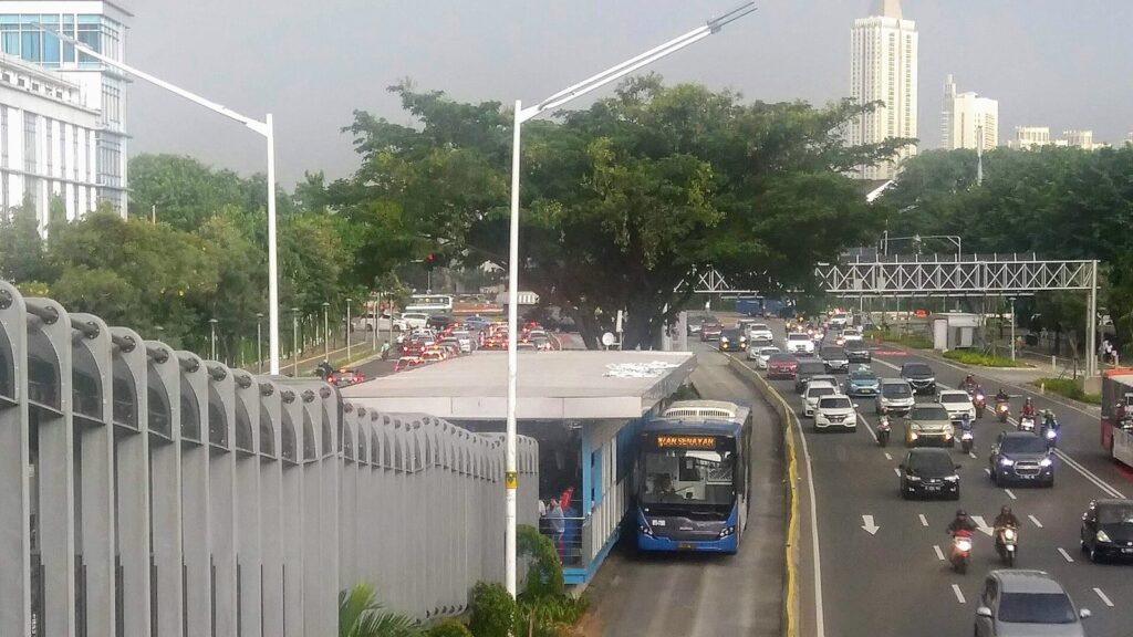 Panduan Lengkap Naik TransJakarta untuk Pemula