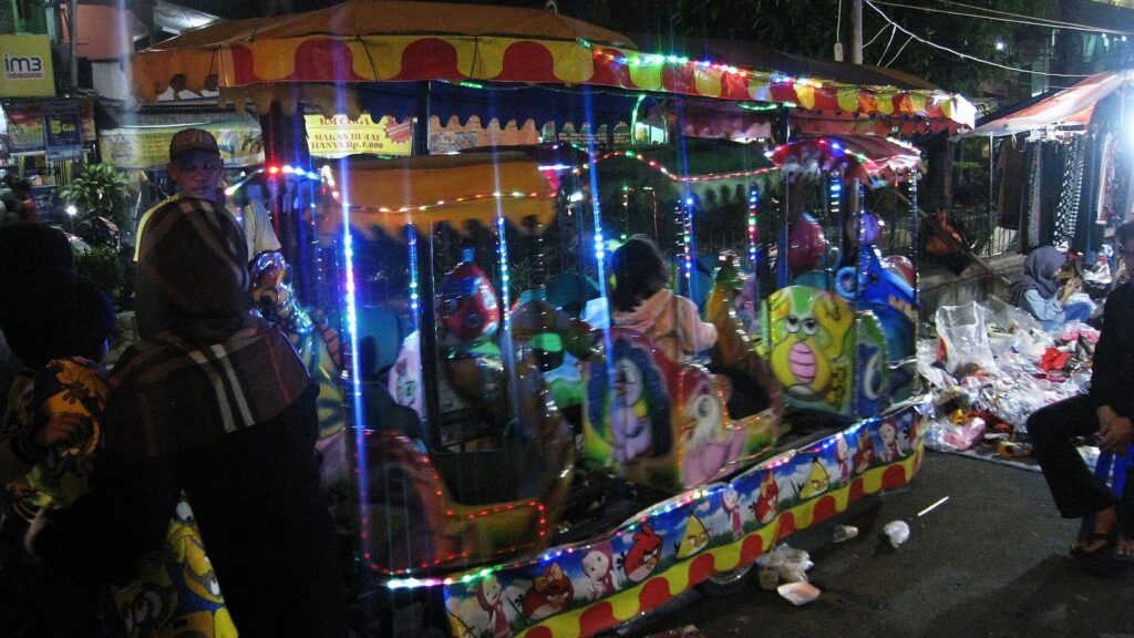 Pasar Malam Jakarta: Hiburan Rakyat yang Tak Pernah Mati