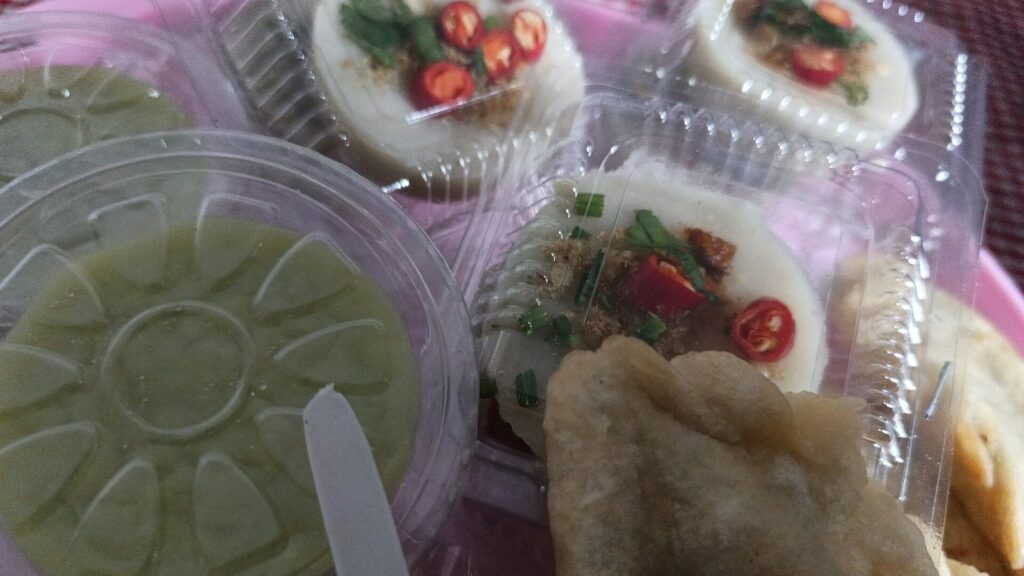 Aneka takjil untuk berbuka puasa