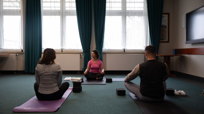 Yoga dan Wellness di Jakarta: Menemukan Tenang di Kota yang Riuh