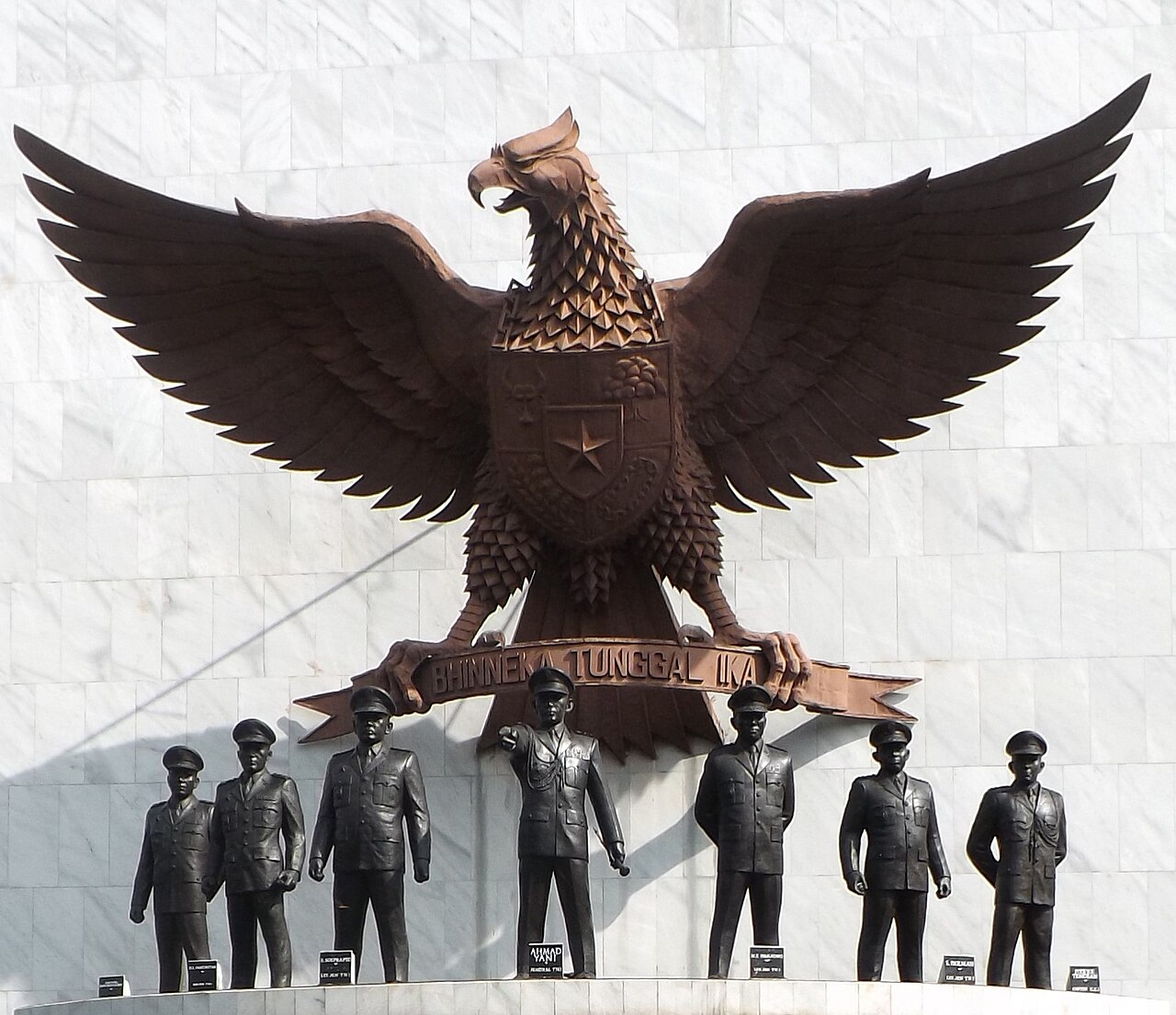 monumen pancasila sakti lubang buaya situs sejarah yang membekas