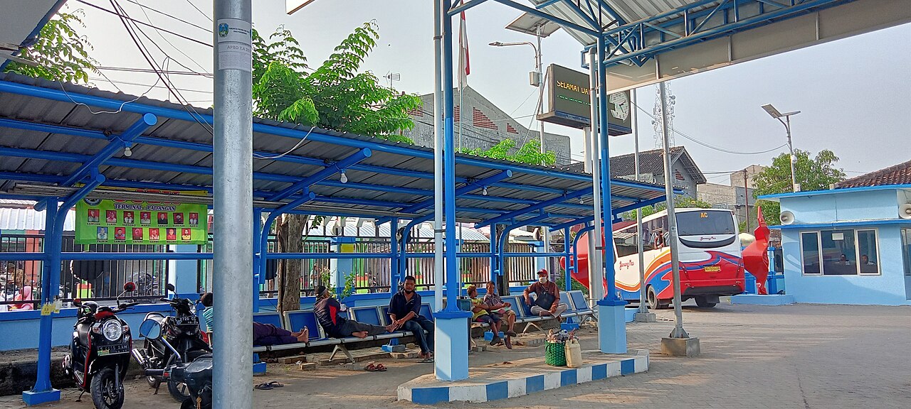 ojek pangkalan jakarta profesi yang bertahan di bawah bayang aplikasi