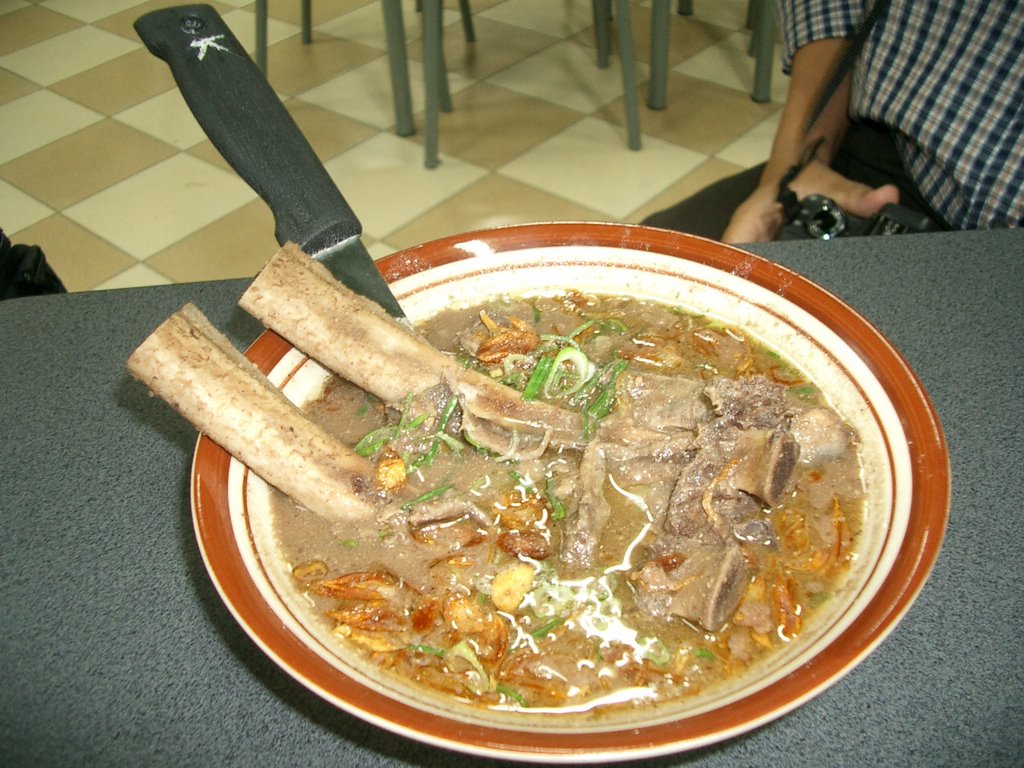 sop konro dan iga bakar kuliner tulang yang menghangatkan dari makassar